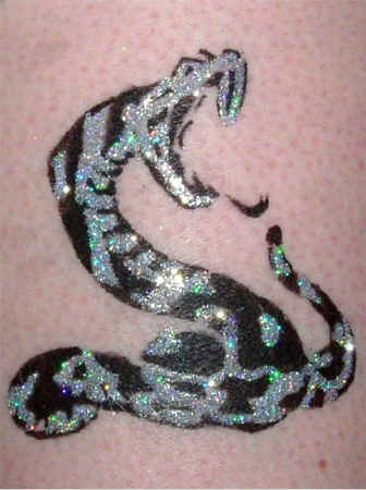 SilverSnake.JPG (111193 bytes)