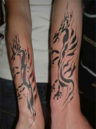 Arms.JPG (90149 bytes)