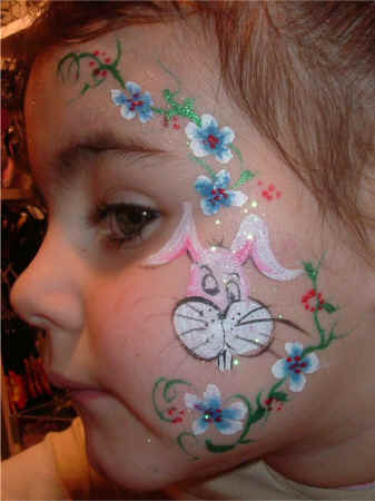 BunnyFlowersLeft.JPG (99095 bytes)