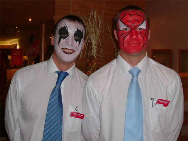 SpiderAndCo.JPG (134903 bytes)