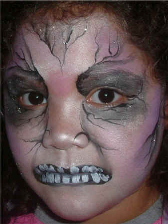 ZombiePinkFull.JPG (103617 bytes)