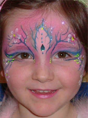 PrincessPomPomFull1.JPG (94956 bytes)