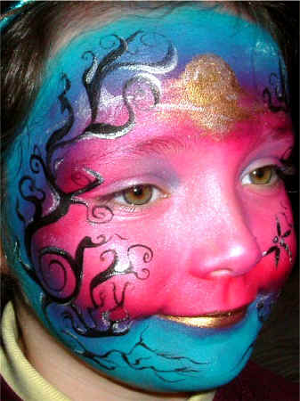 DecoAbstractRight.JPG (132883 bytes)